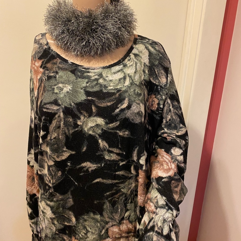 Ladies floral top